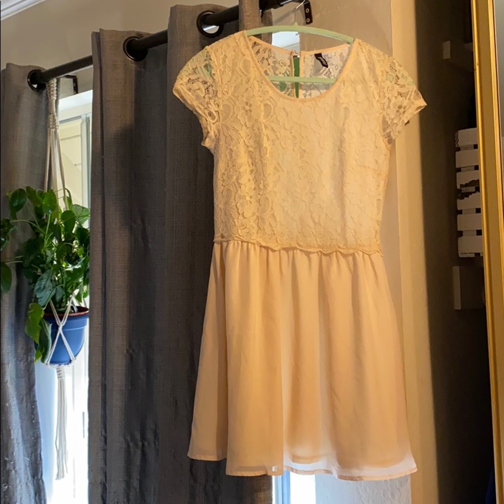 2/$10- Y2K NWOT Skater Dress H&M Fit and Flare 6